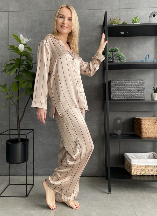 Pajama-style suit "Black Stripe on Beige", L
