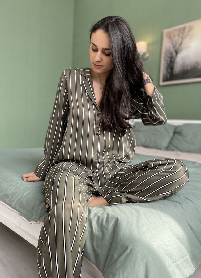 Laurel Noble pyjama-style suit in stripes, M