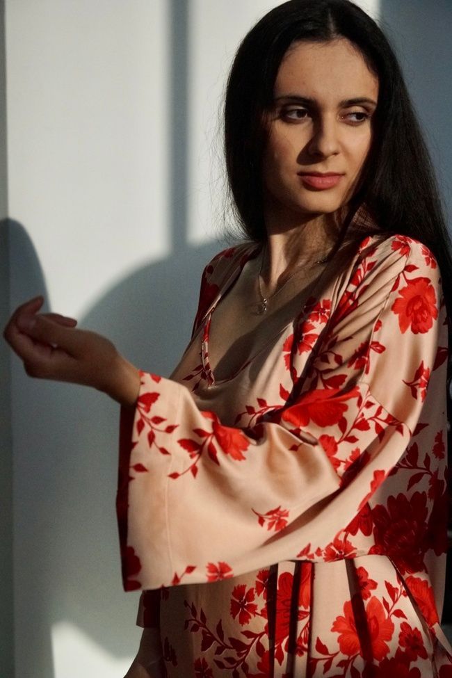 Golden kimono robe with red flowers from Italian viscose, *S-8XL(10 days)