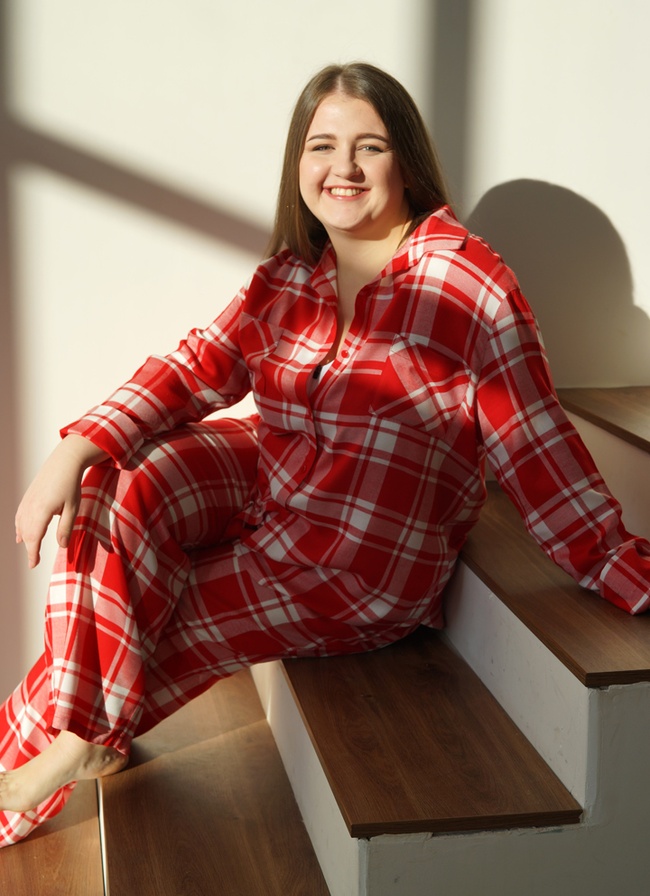 Women's home suit with a shirt in a red cage, clothes for home, One size