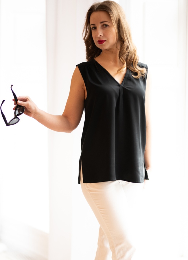 Black blouse with a V-neck, universal style, M