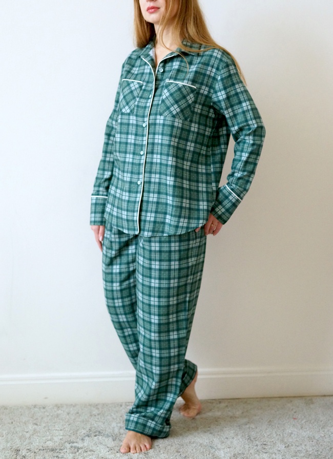 Women's pajamas made of Italian flannel in the color "fresh mint", home clothes, L