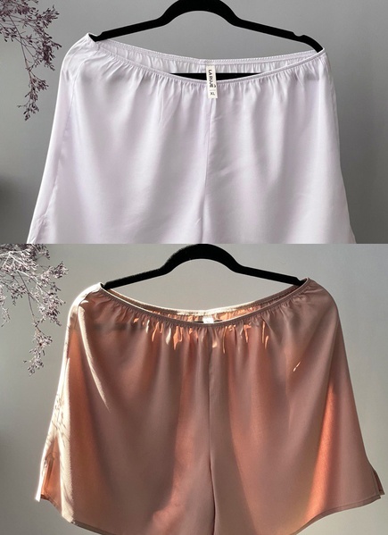 Light white and beige skirt shorts x 2, S