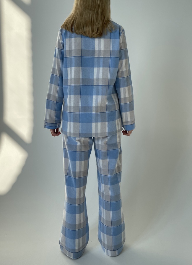 Warm women's pajamas made of flannel in a blue and grey cage, home clothes, L