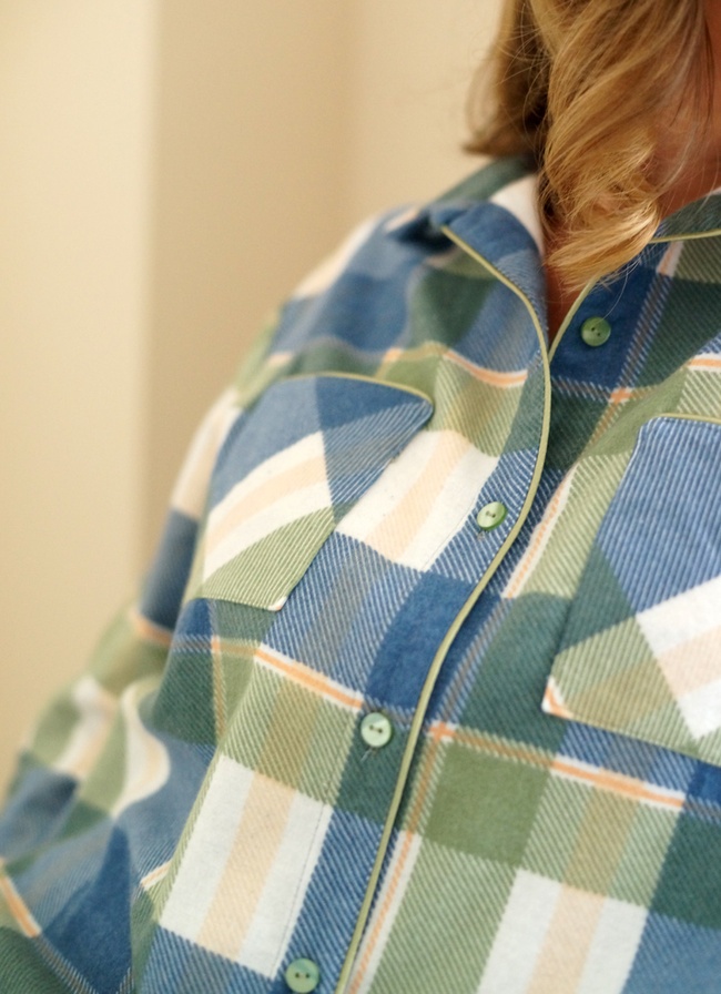 Warm women's pajamas with a shirt made of flannel in a blue-green cage, home clothes, 5XL