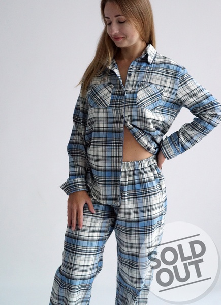 Women's pajamas made of Italian flannel in a blue-white check, home suit, One size