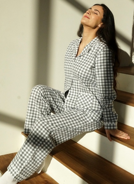 Warm women's pajamas with a jacket made of flannel in a gray-white small cage, home clothes, S