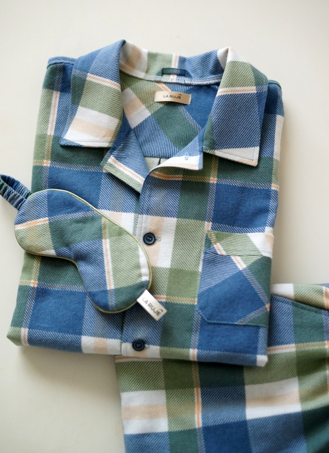 Sleep mask made of delicate flannel in a blue-green check, One size